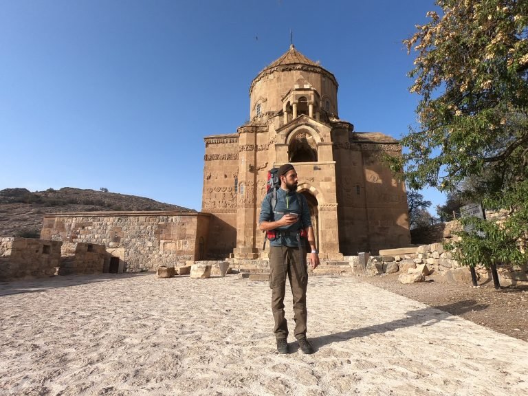 Yol Anıları – Park Köşesinden Gezgin Evine